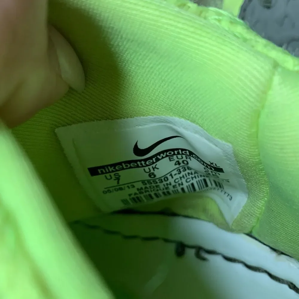 Nike Solarsoft Moccasin Sneakers